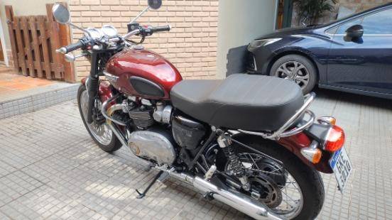 TRIUMPH BONNEVILLE T120 1200 
